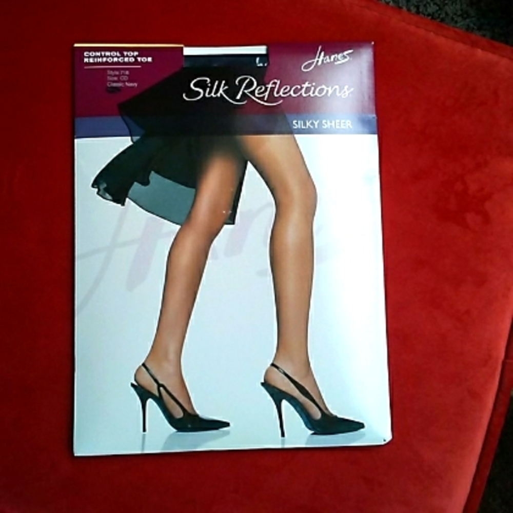 Women's Hanes Control Top Pantyhose size CD